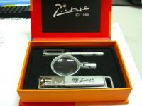 PC1899-畢卡索放大鏡修容祖